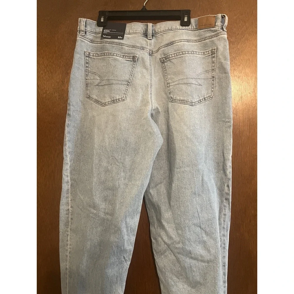 American Eagle Jeans Women's 14 Short Blue Light Wash Barrel Stretch Distressed